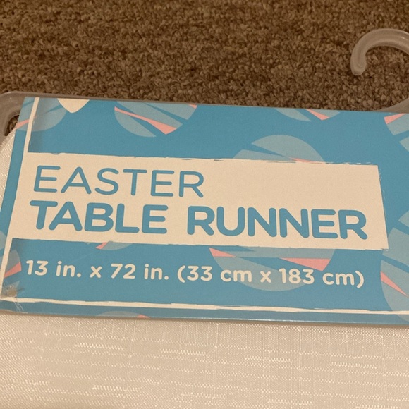 Floral Easter Table Runner - Picture 5 of 10